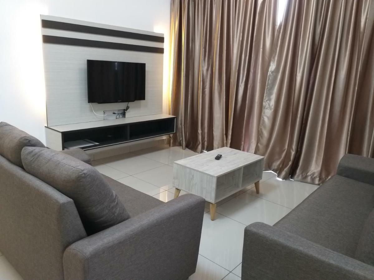 Aliff Avenue 2 Bedroom Homestay Джохор Бахру Екстериор снимка